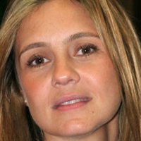 Adriana Esteves Nahé