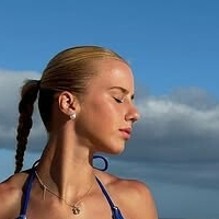 Aleksandra Wr Nahé