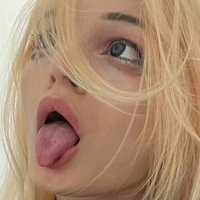 alice_in_adult_land Nahé