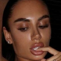 ALYONA Chernovol Nahé