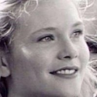 Amy Locane Nahé
