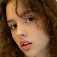 april.amelia Nahé