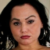 Betty Bang Nahé