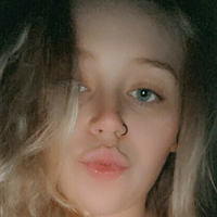 blondiebshort Nahé