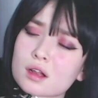 Caroline_James Nahé