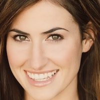 Courtney Scheuerman Nahé