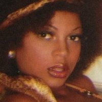 Elana Pettigrew Nahé