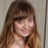 Emily Amateur Nahé