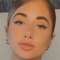 emmyblair Nahé