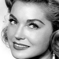 Esther Williams Nahé