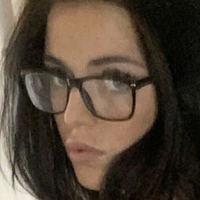 Holly Jackson Nahé