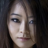 Julia Ling Nahé