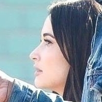 Kacey Musgraves Nahé