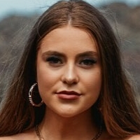 Katee Schornegg Nahé