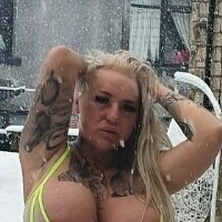 kirstywife Nahé
