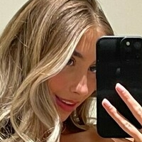 Lily Phillips Nahé