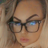 mercede72928186 Nahé