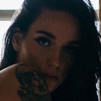 Meredith Devine Nahé