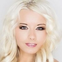 Mia Julia Brückner Nahé