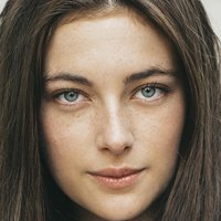 Millie Brady Nahé