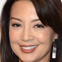 Ming-Na Wen Nahé