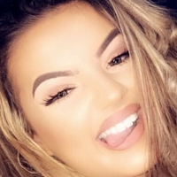 mollymullanx Nahé