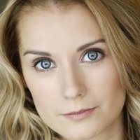 Natalie Lisinska Nahé