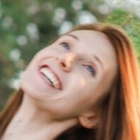 Nicole Tompkins Nahé