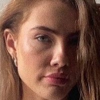 Oonagh C Nahé