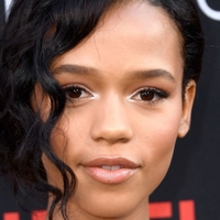 Taylor Russell Nahé
