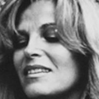 Vikki LaMotta Nahé